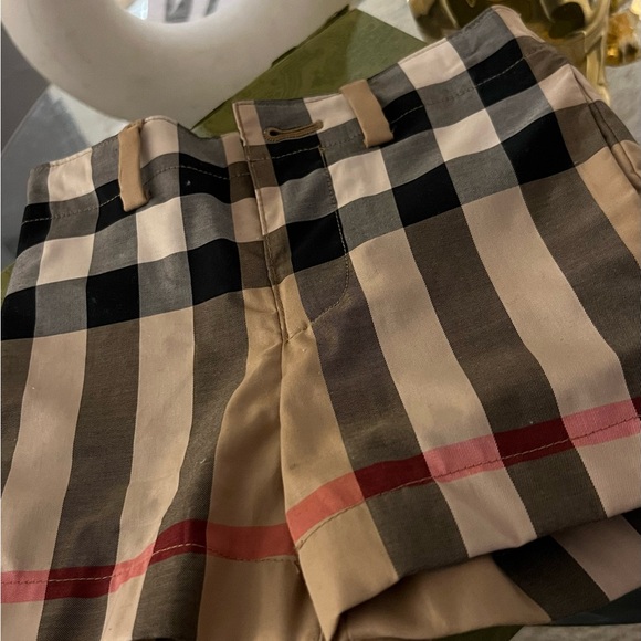 Hat & Shorts 3-6month Unisex worn once - Picture 2 of 3